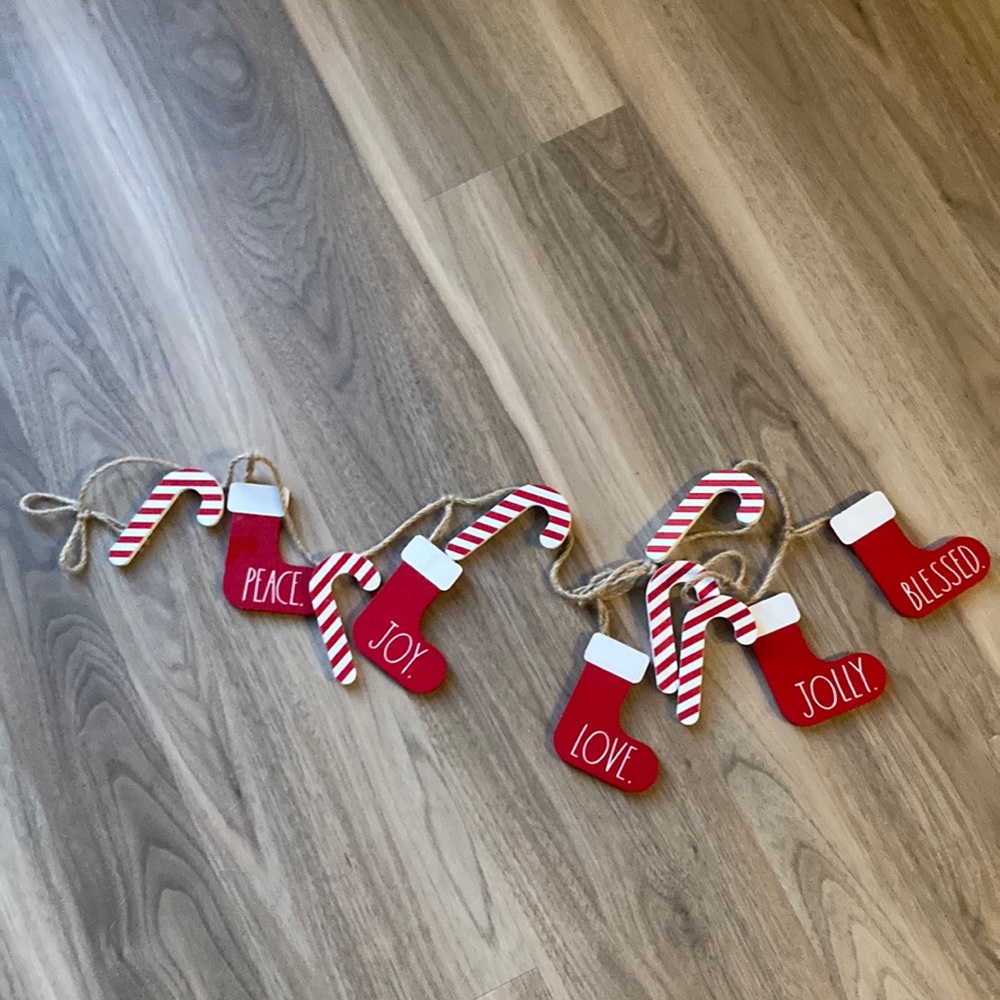 Rae Dunn Christmas Garland